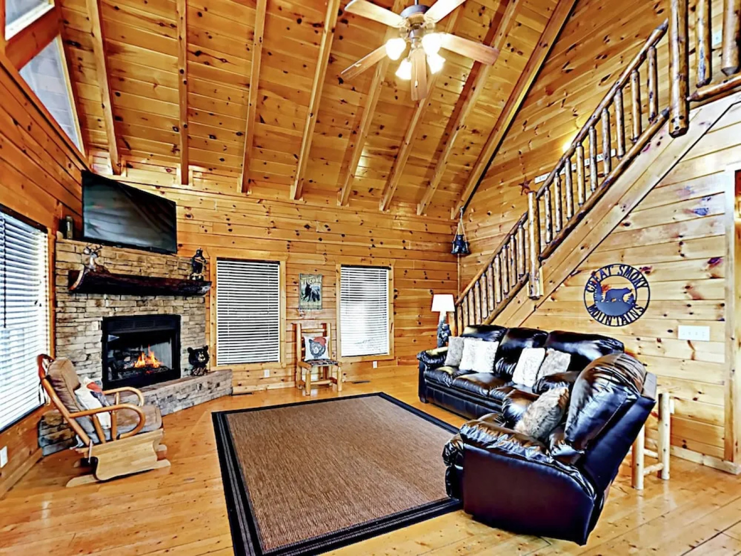 Upper Middle Creek 2 Cabins 6 Bedrooms 6 Bathrooms Cabin