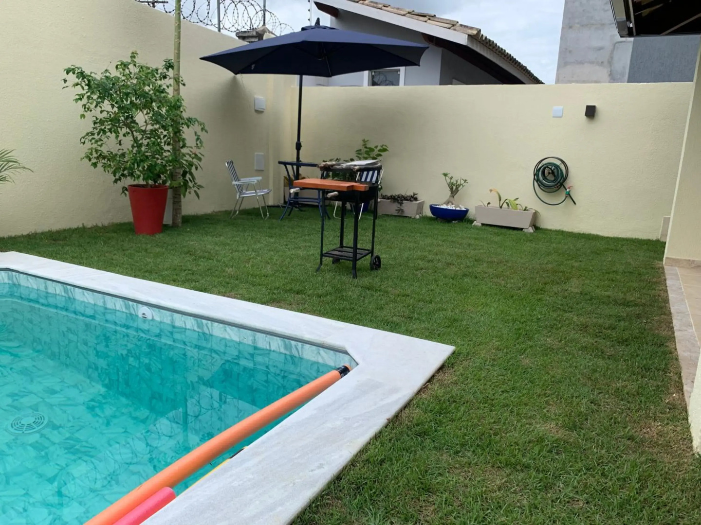 Casa 3 Suites COM Piscina Privativa - ao lado de Vilas do Atlântico!
