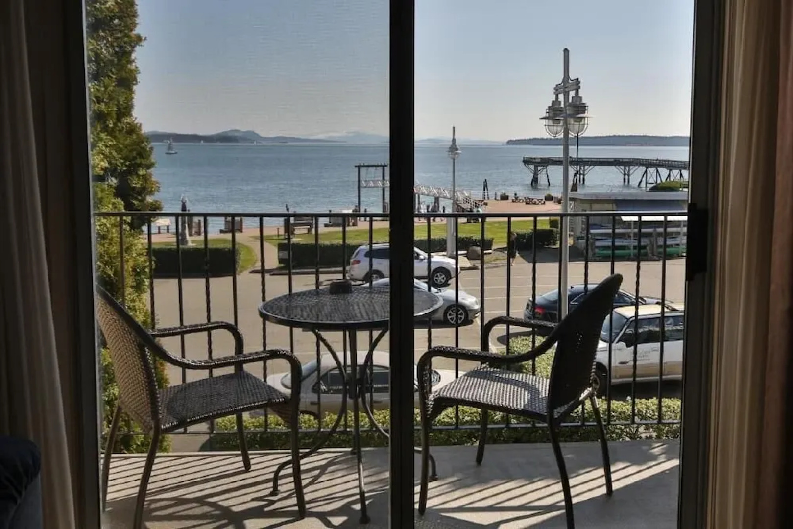 Sidney Waterfront Inn & Suites