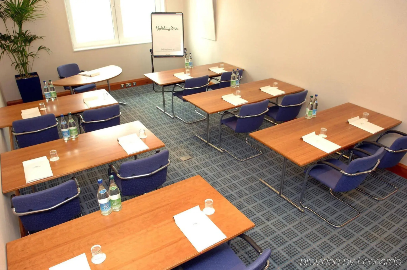 Holiday Inn Edinburgh by IHG