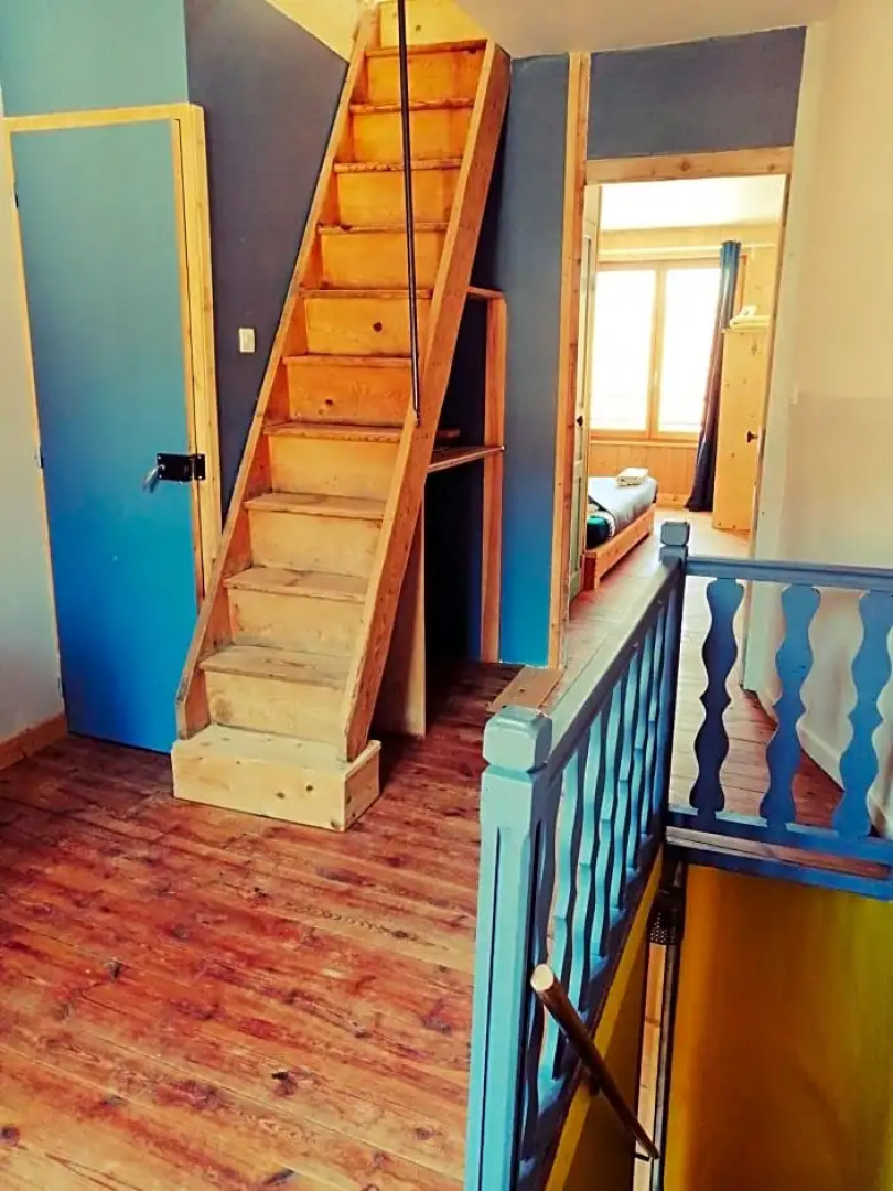 File dans ta chambre !