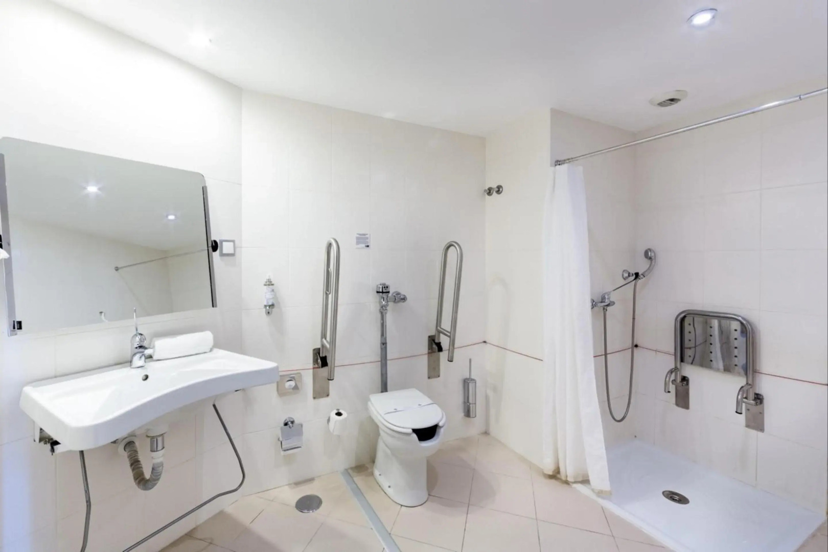 Holiday Inn Express Lisbon Airport by IHG