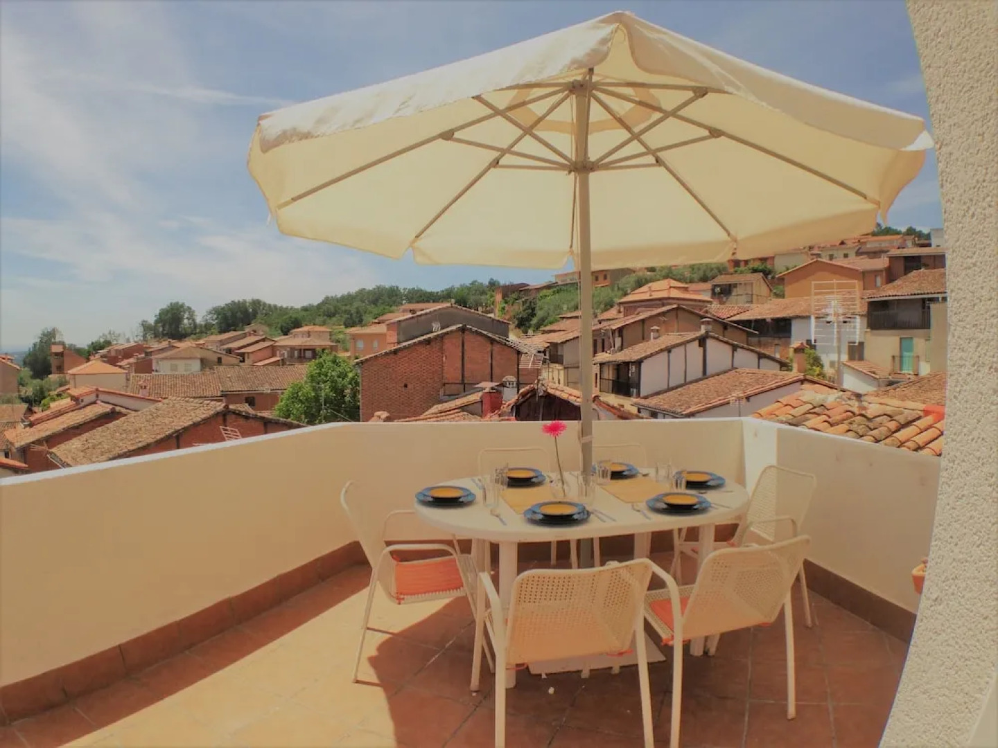 Apartamentos Turísticos La Golondrina