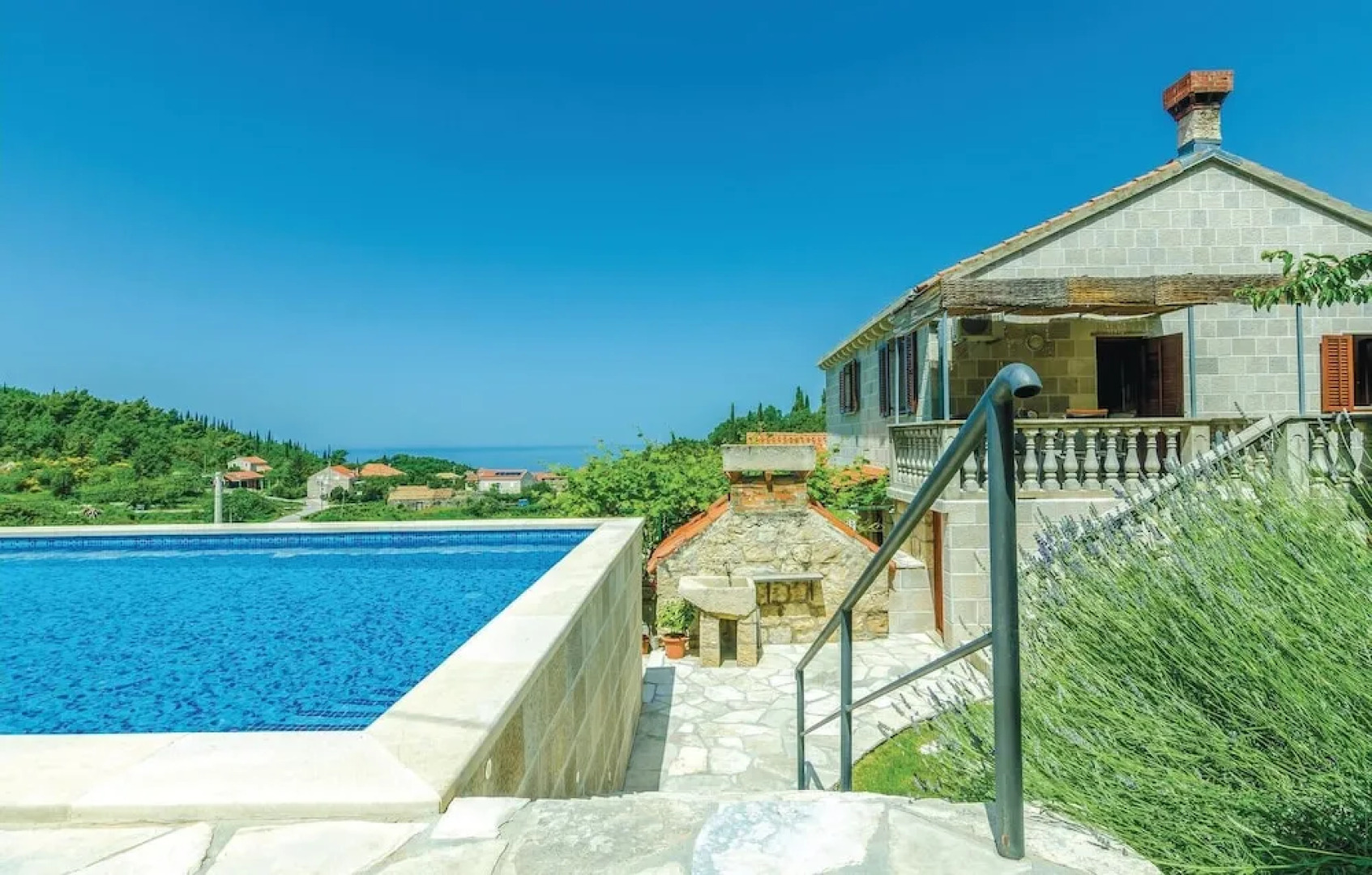 Two-Bedroom Apartment Gruda with an Outdoor Swimming Pool 08