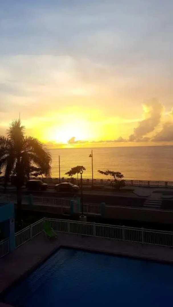 Summer all year! Oceanfront with Pool A/C