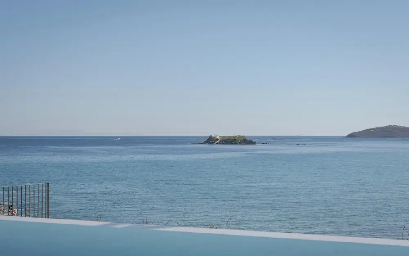 Luxurious Seafront Villa Karystos