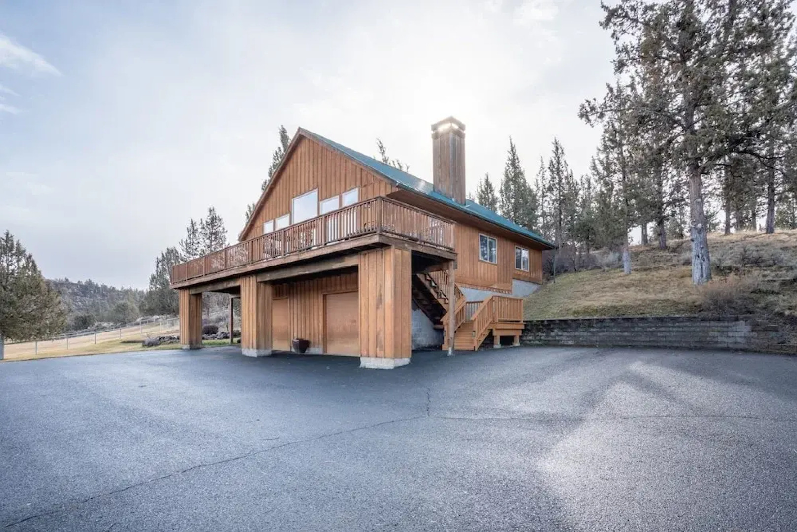 Tailwinds Farm, Secluded On The River, Amazing Views 4 Bedroom Home by Redawning