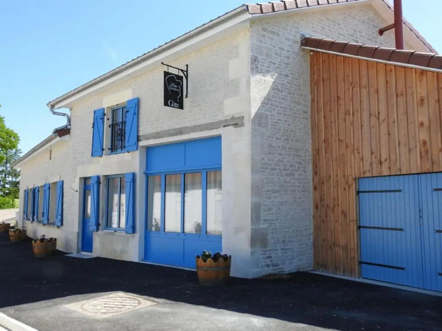 Gîte Colombey-les-Deux-Églises, 6 pièces, 10 personnes - FR-1-611-45