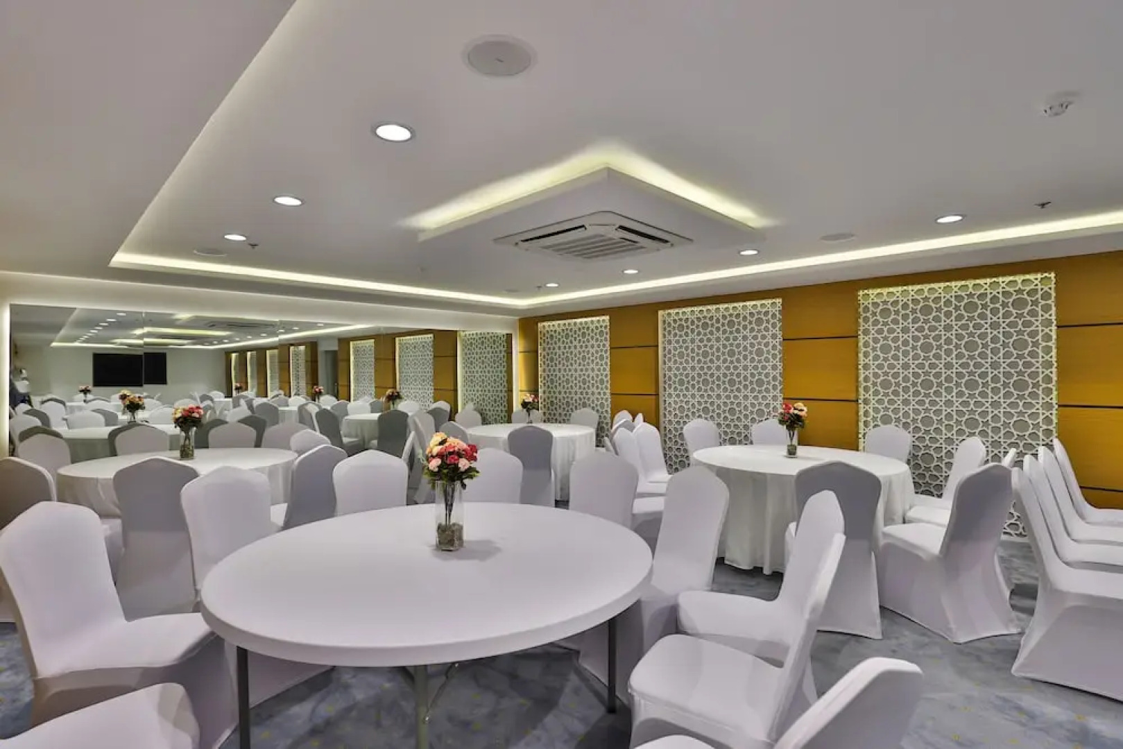 Capital O 145 Sendan Residence