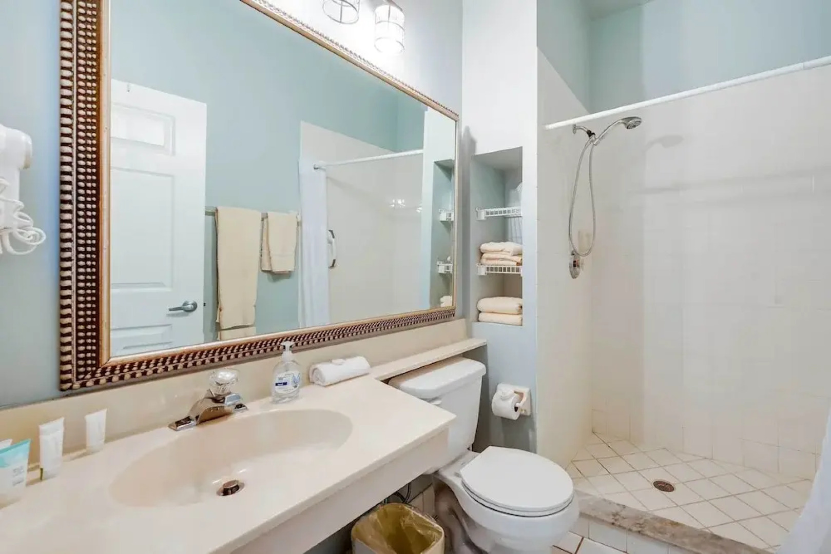 Studio w/ Marina Views: 15 Mi To Everglades!