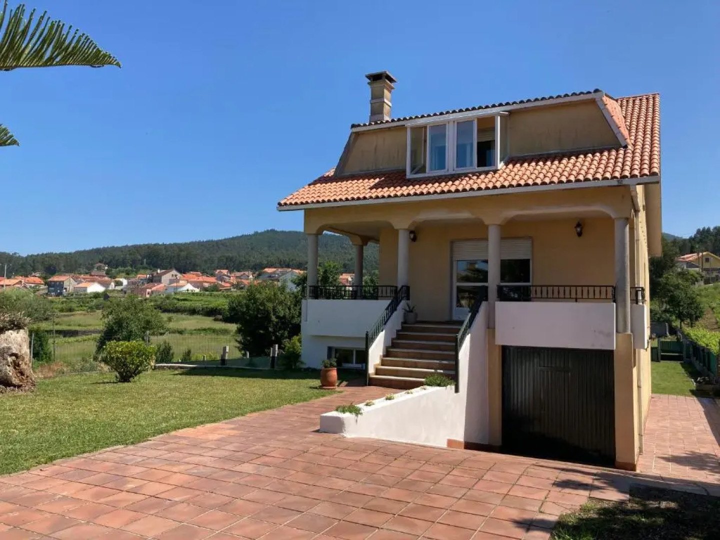 Finca A Cubeliña. Casa con piscina en la ría de Arousa