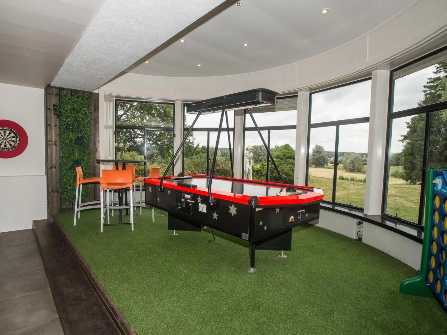 Magnificent Luxury Chateau in Vast Garden with Sauna & Hot Tubs