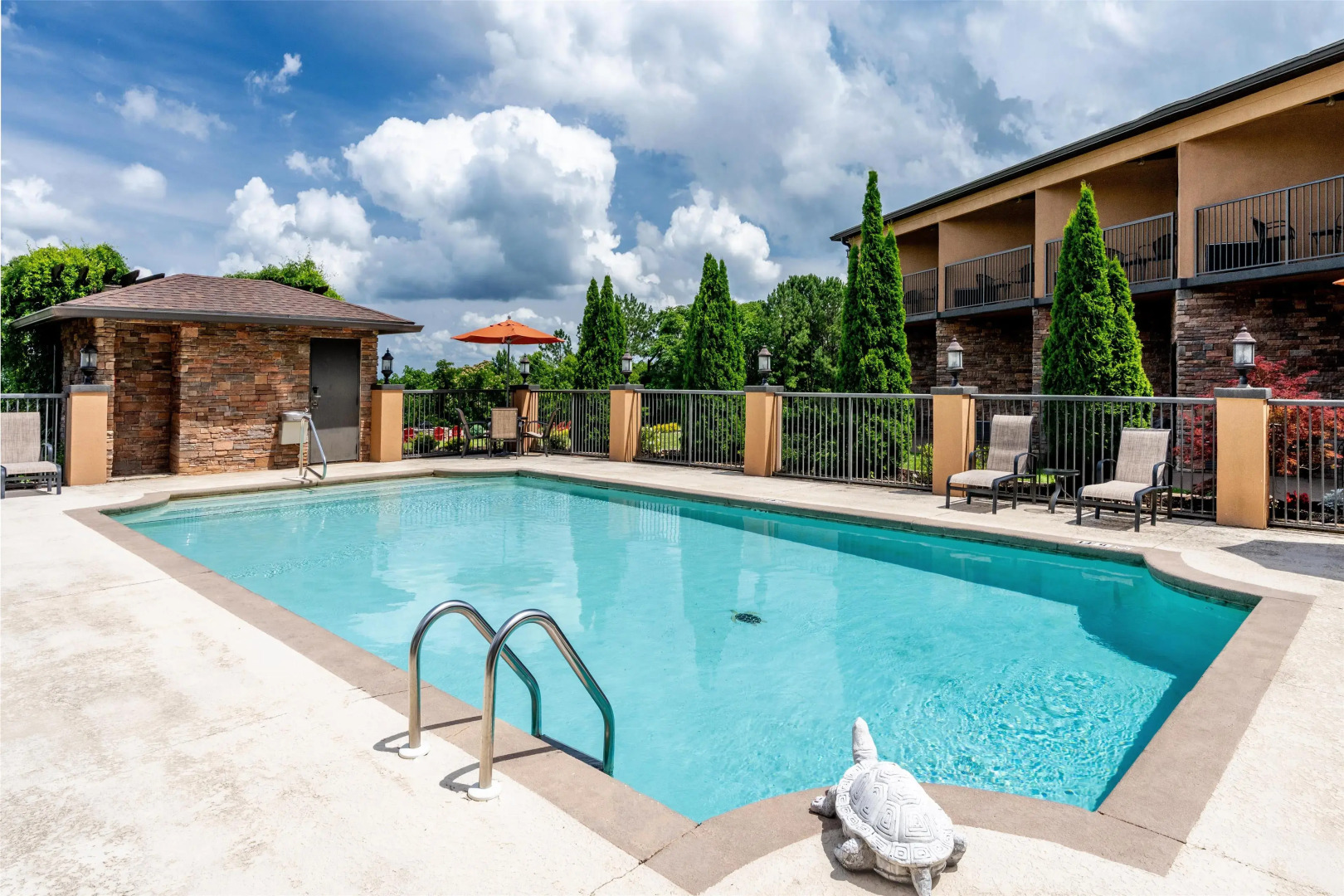 Aiden by Best Western Warm Springs Hotel and Event Center