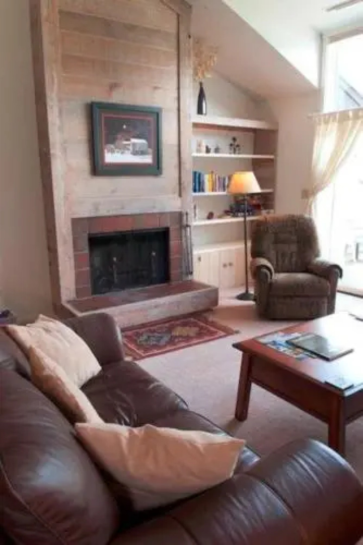 Primrose Condominiums