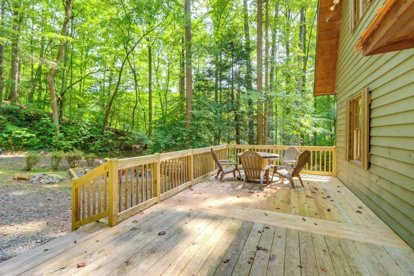 Wooded Blue Ridge Cabin: 2 Decks, Fire Pit!