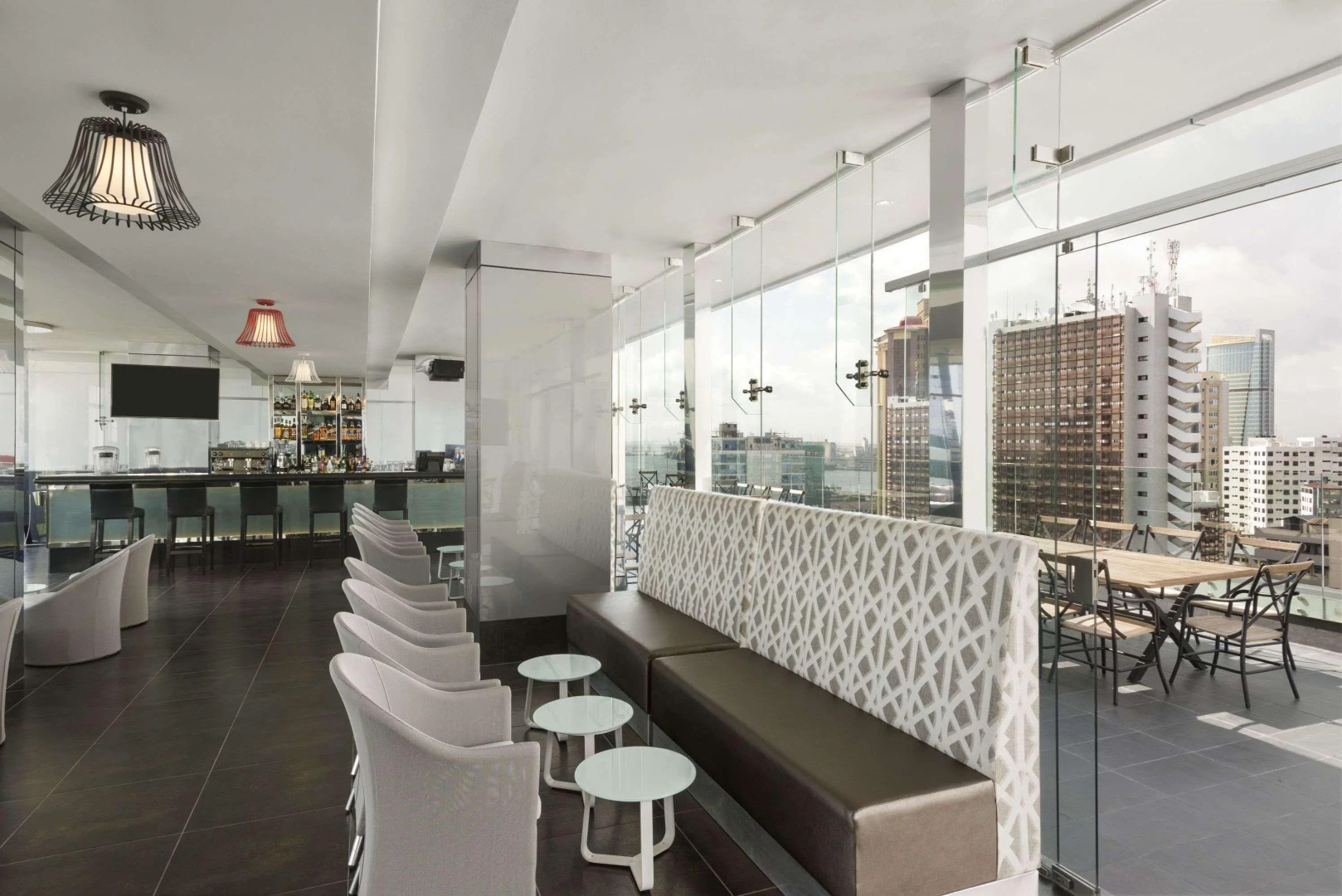 Отель Onomo Dar es Salaam