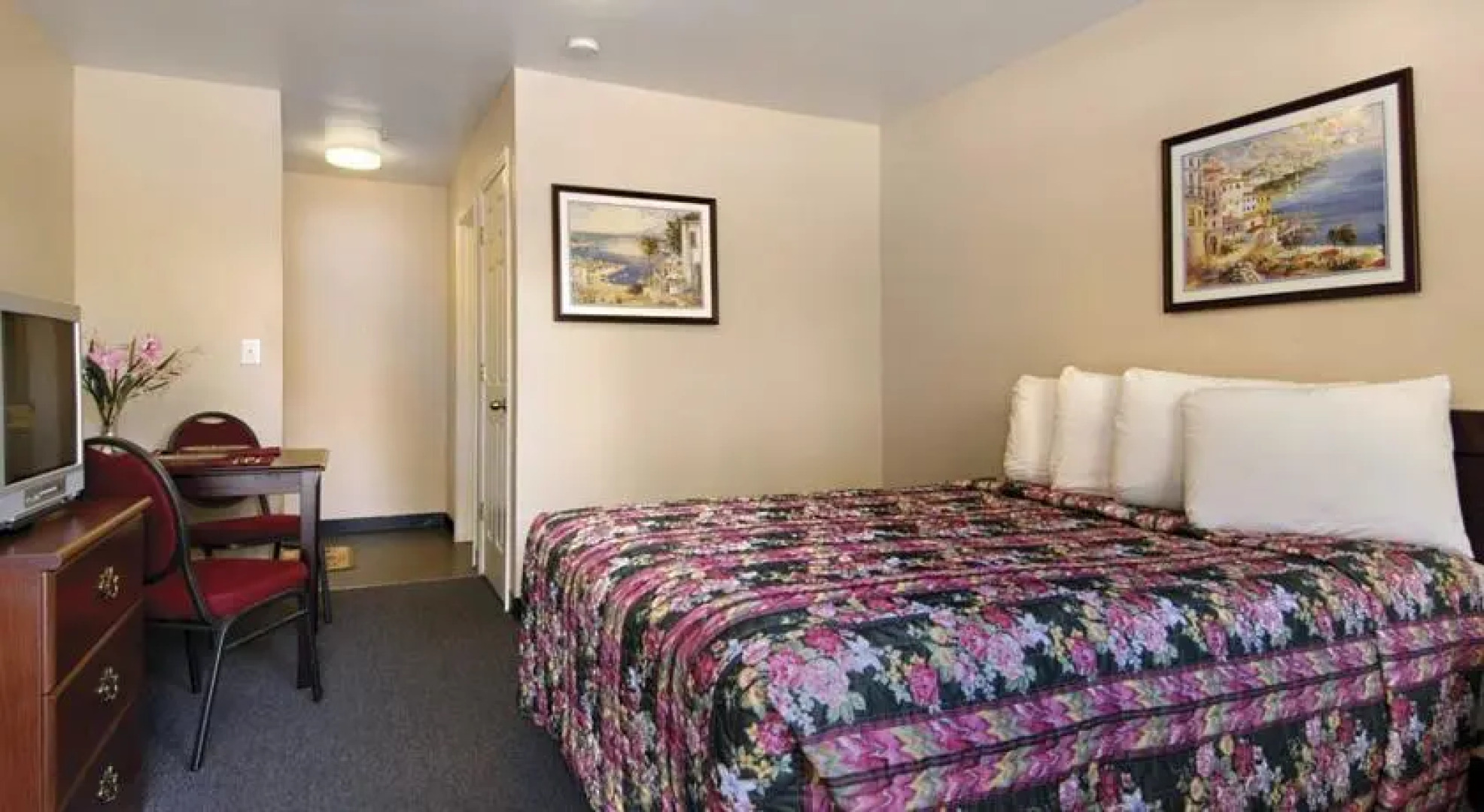 Savannah Suites Greenville