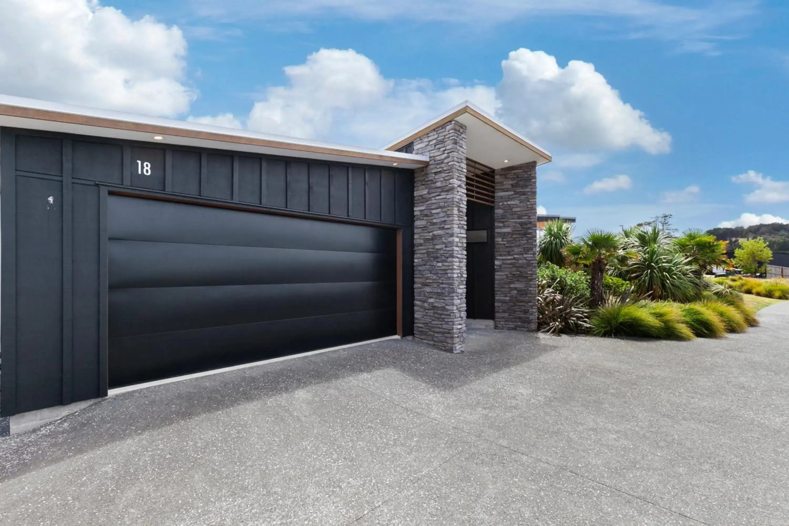 Stylish Villa Escape - Matakana Holiday Home