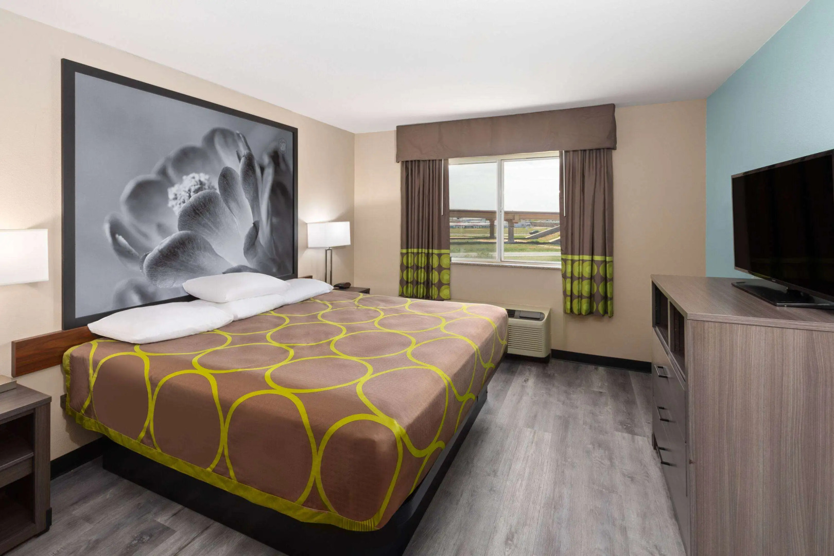 Super 8 by Wyndham Lubbock West