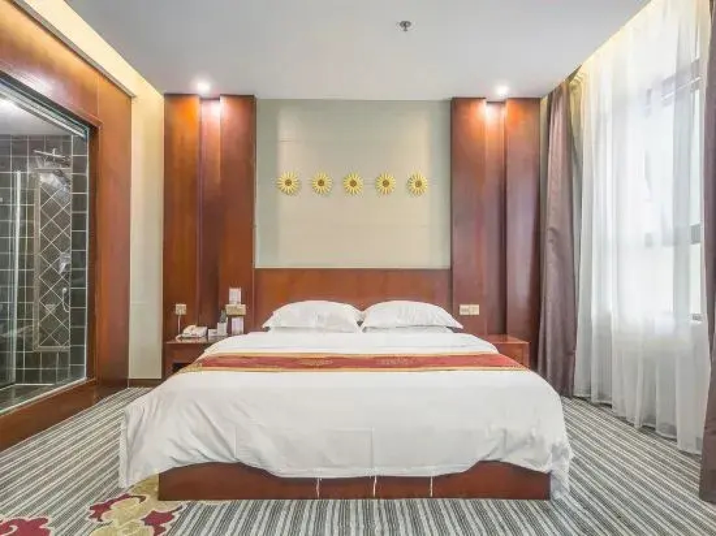 Mount Sanqing Tianlun International Hotel