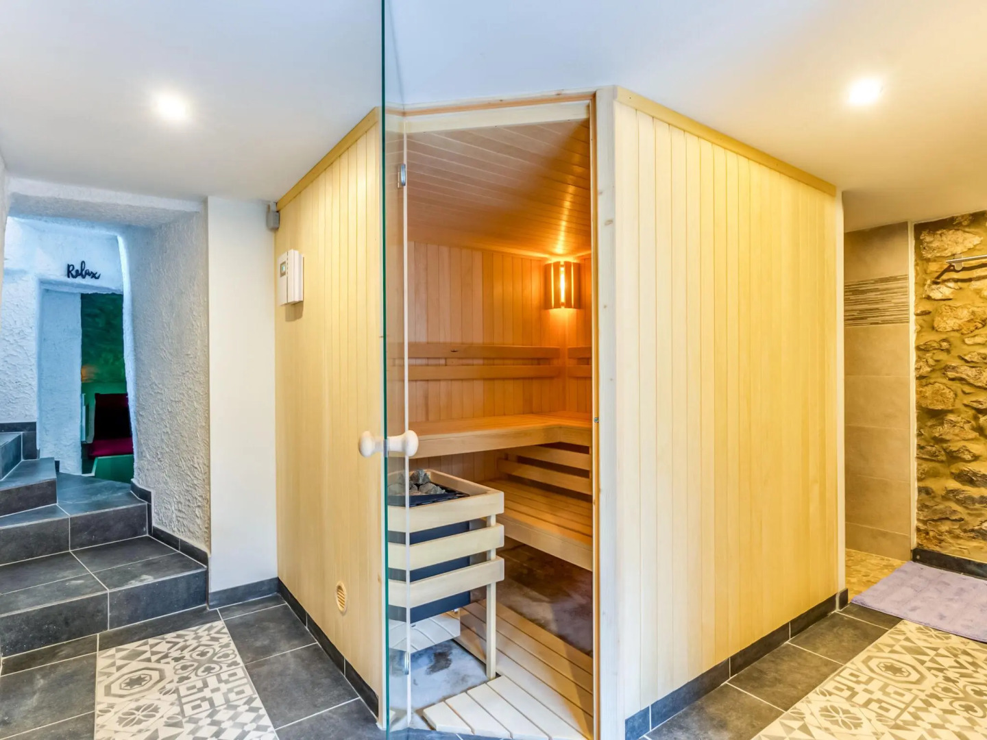 Charming Villa in Harze