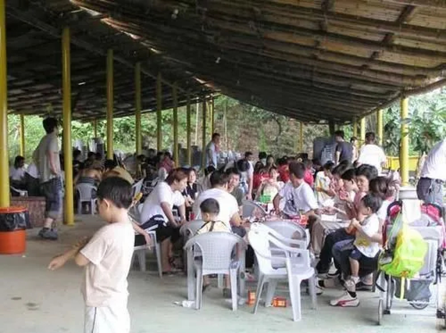 Jhuci Station Holiday Center