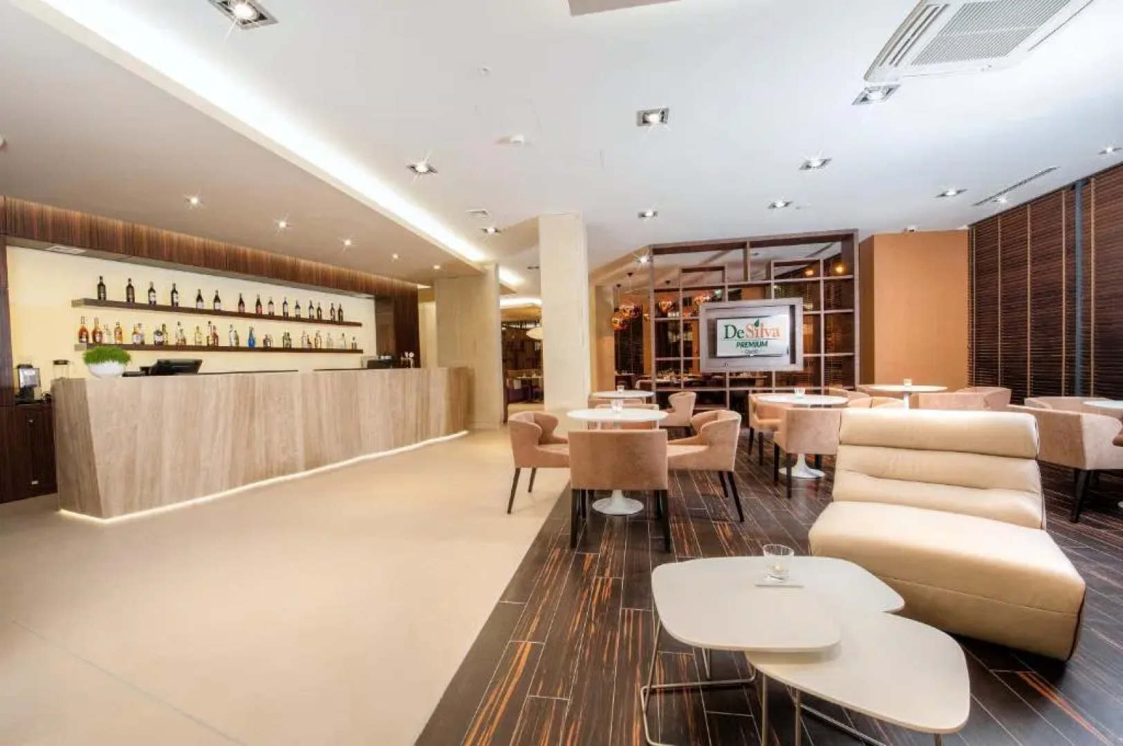 DeSilva Premium Opole