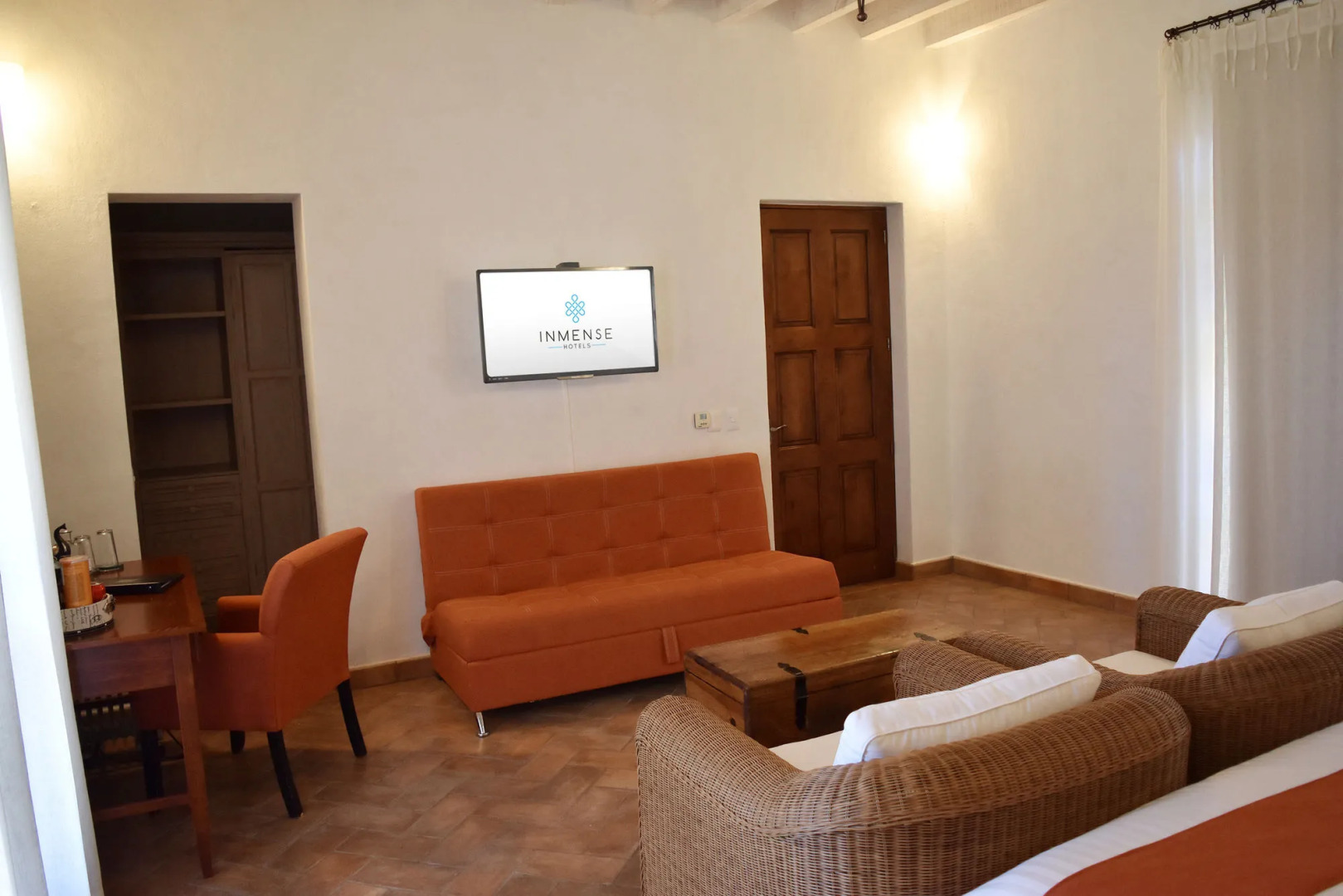 Grand Las Nubes by Inmense