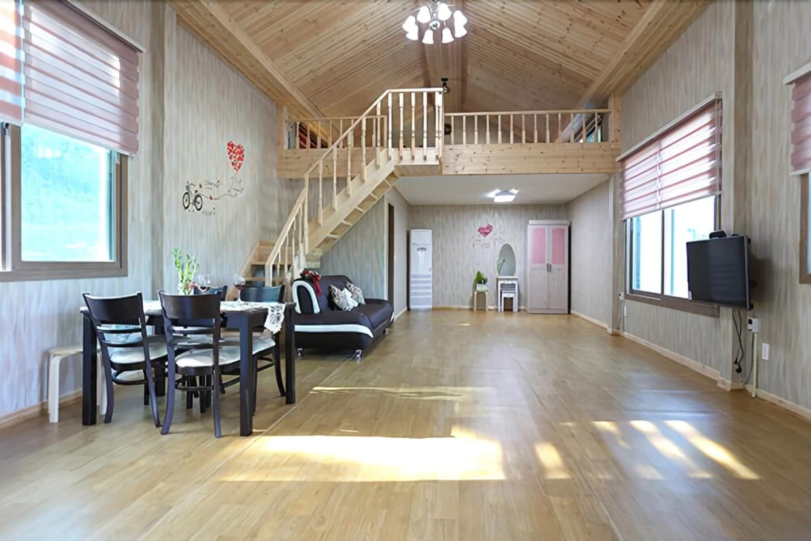 Jindo Sansaesori Pension