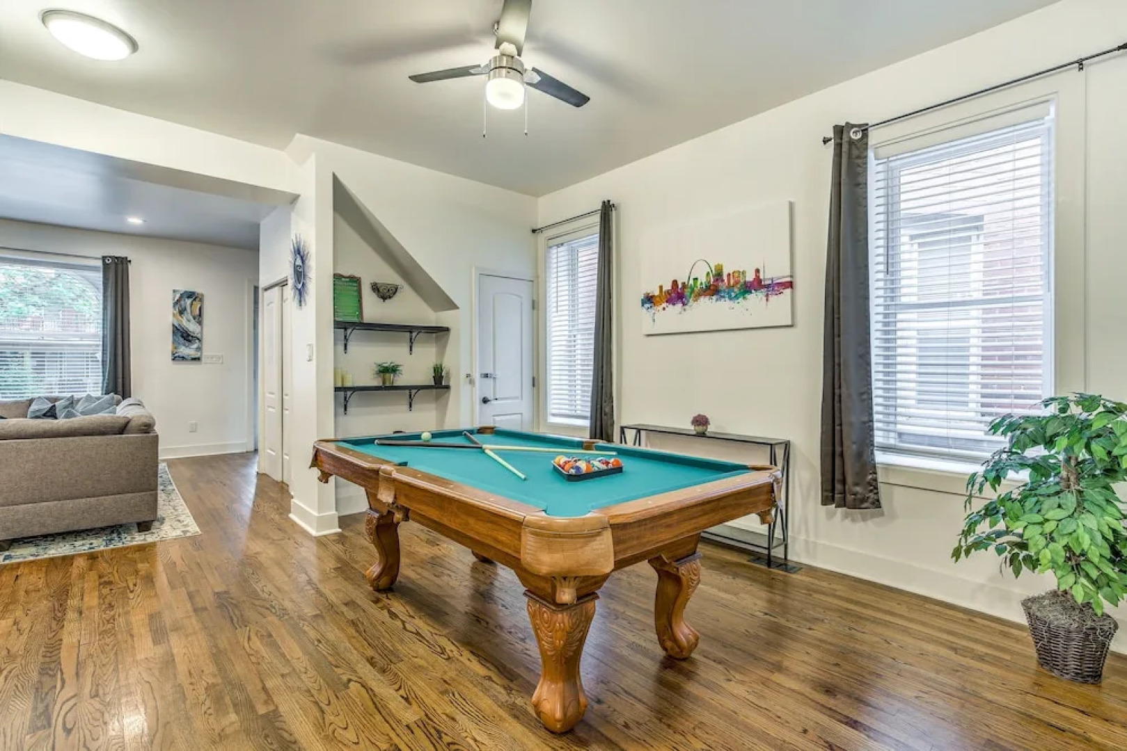 Expansive Downtown Home | JZ Vacation Rentals
