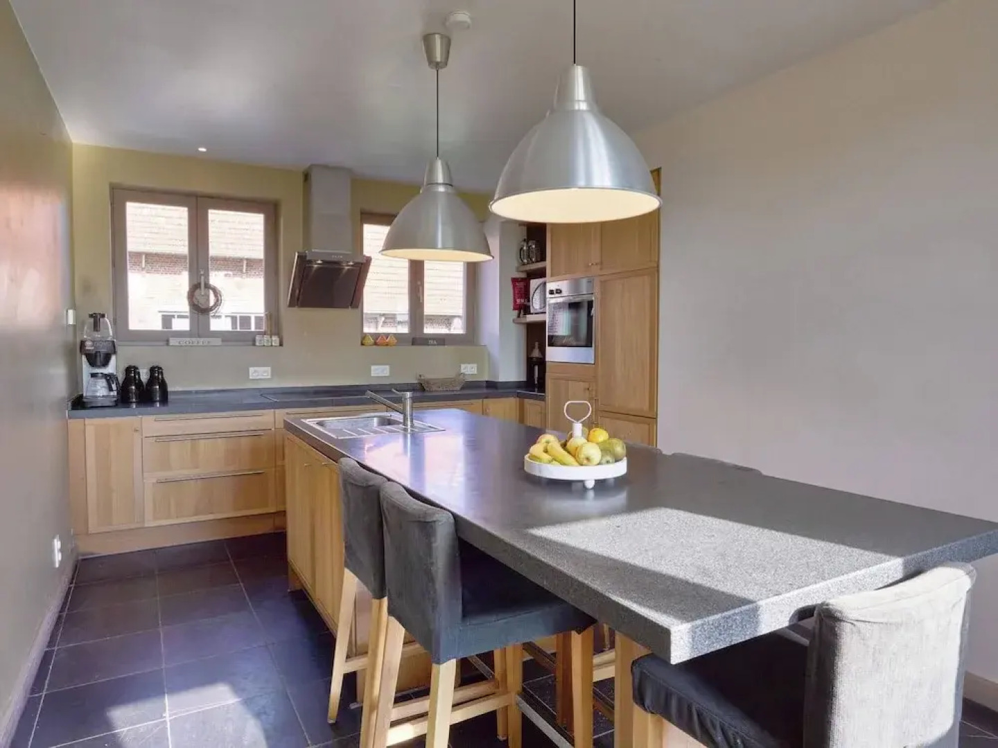 Diksmuide Mansion With Games