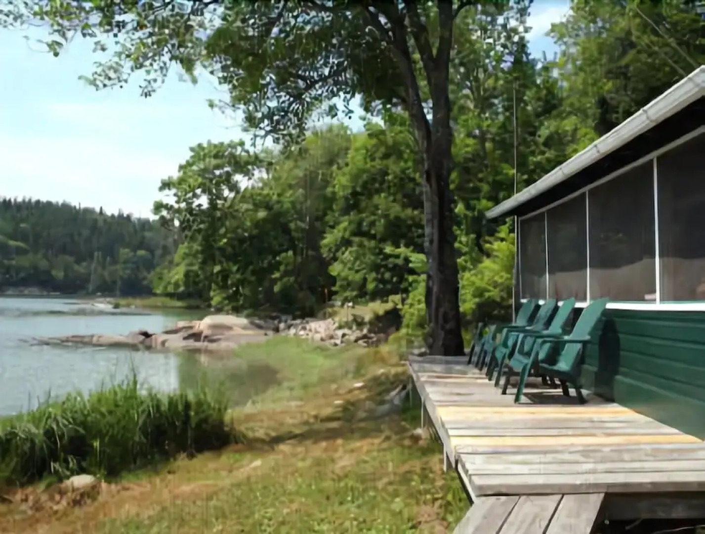 Sea Green - One Bedroom Home