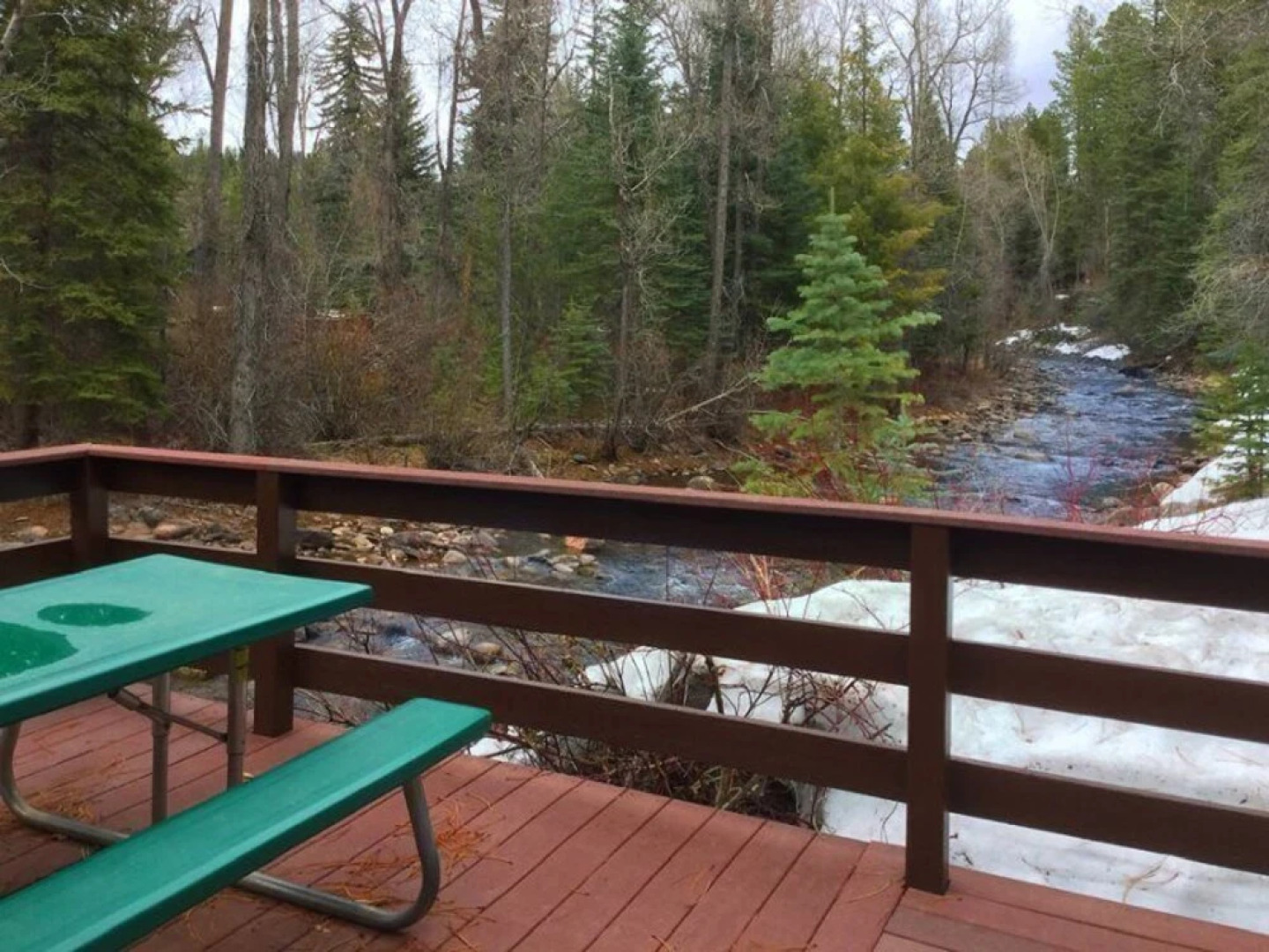 Hideaway River Cabin