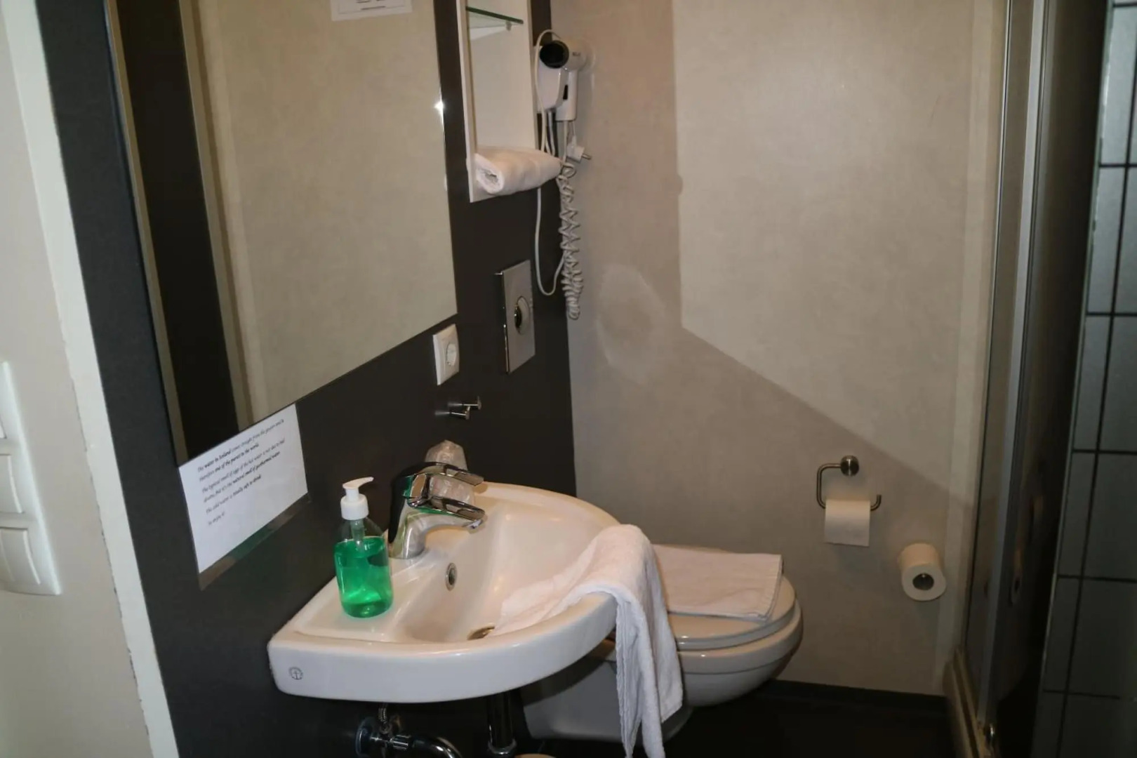 Arctic Comfort Hotel