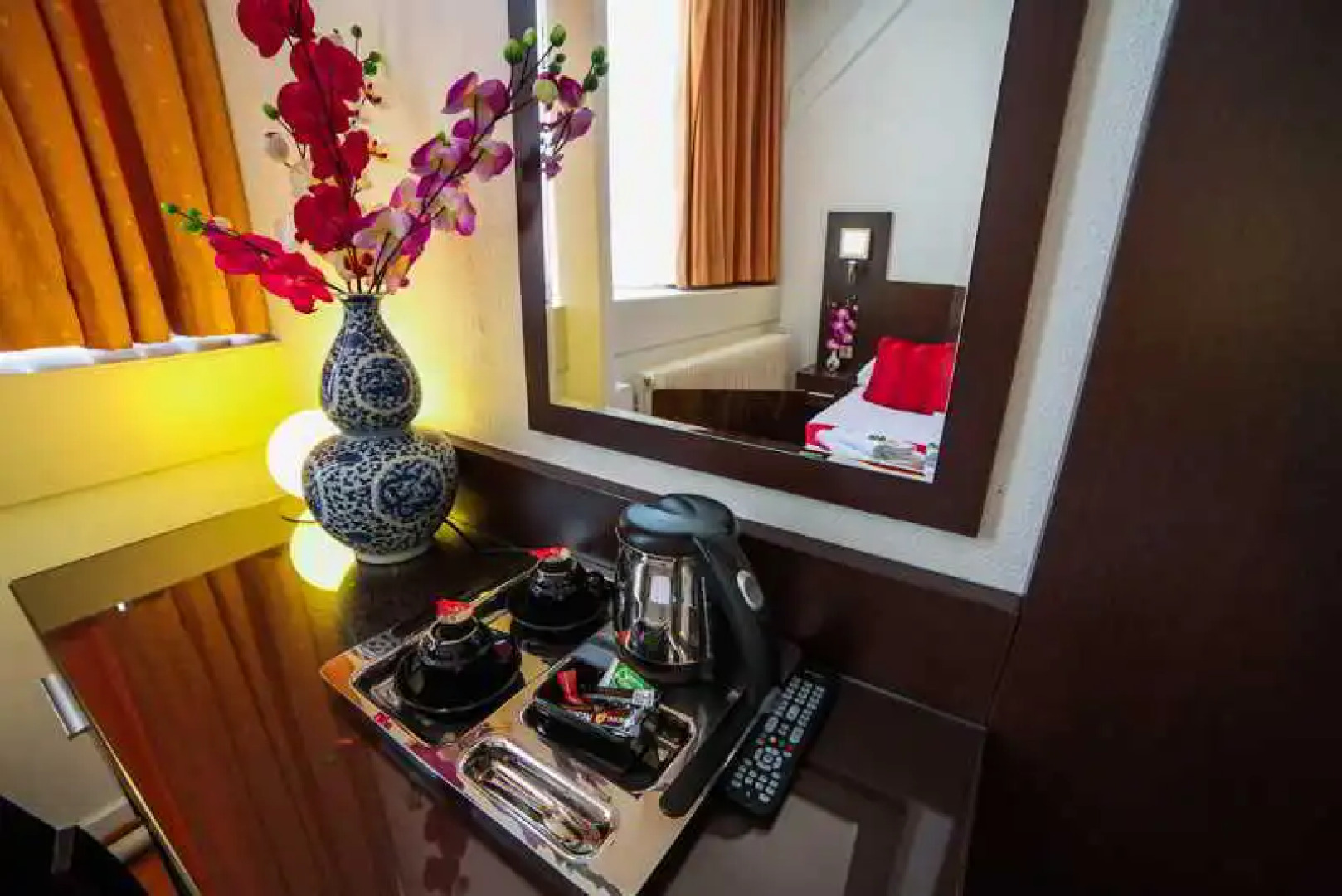 Hotel Falcon Plaza Centre