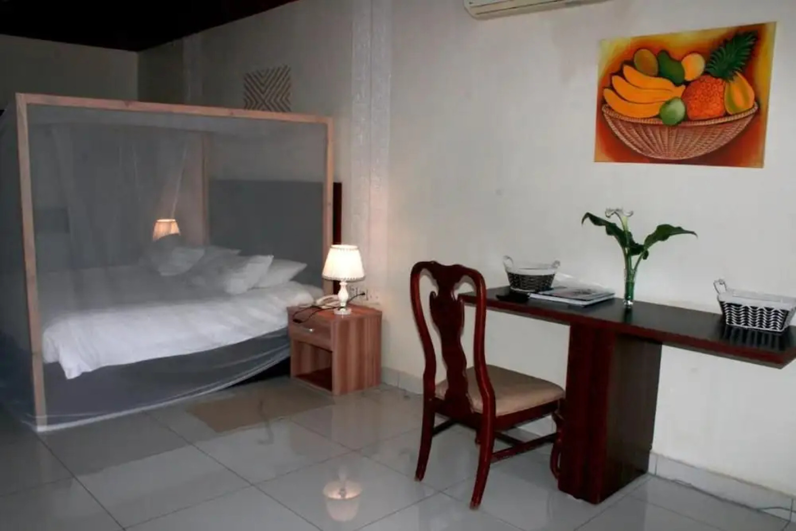 King Room With Nice Lake View - 2 People