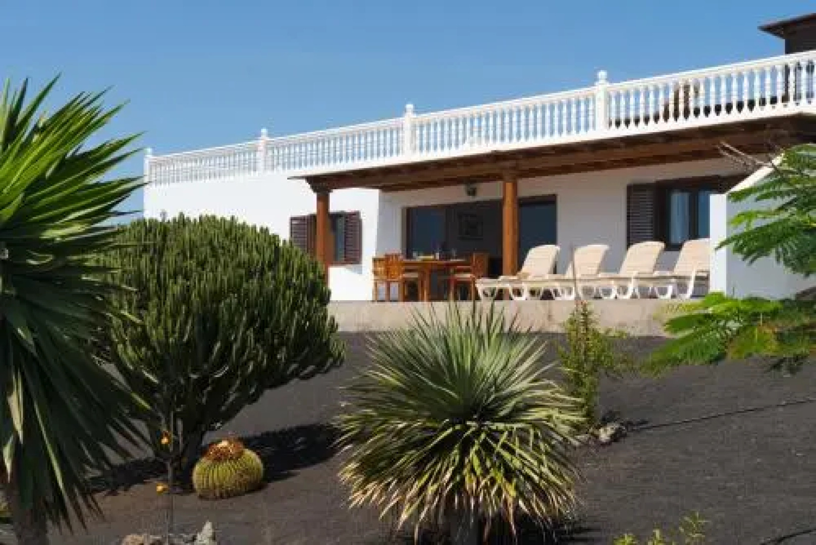 Tias Bungalow Abubilla