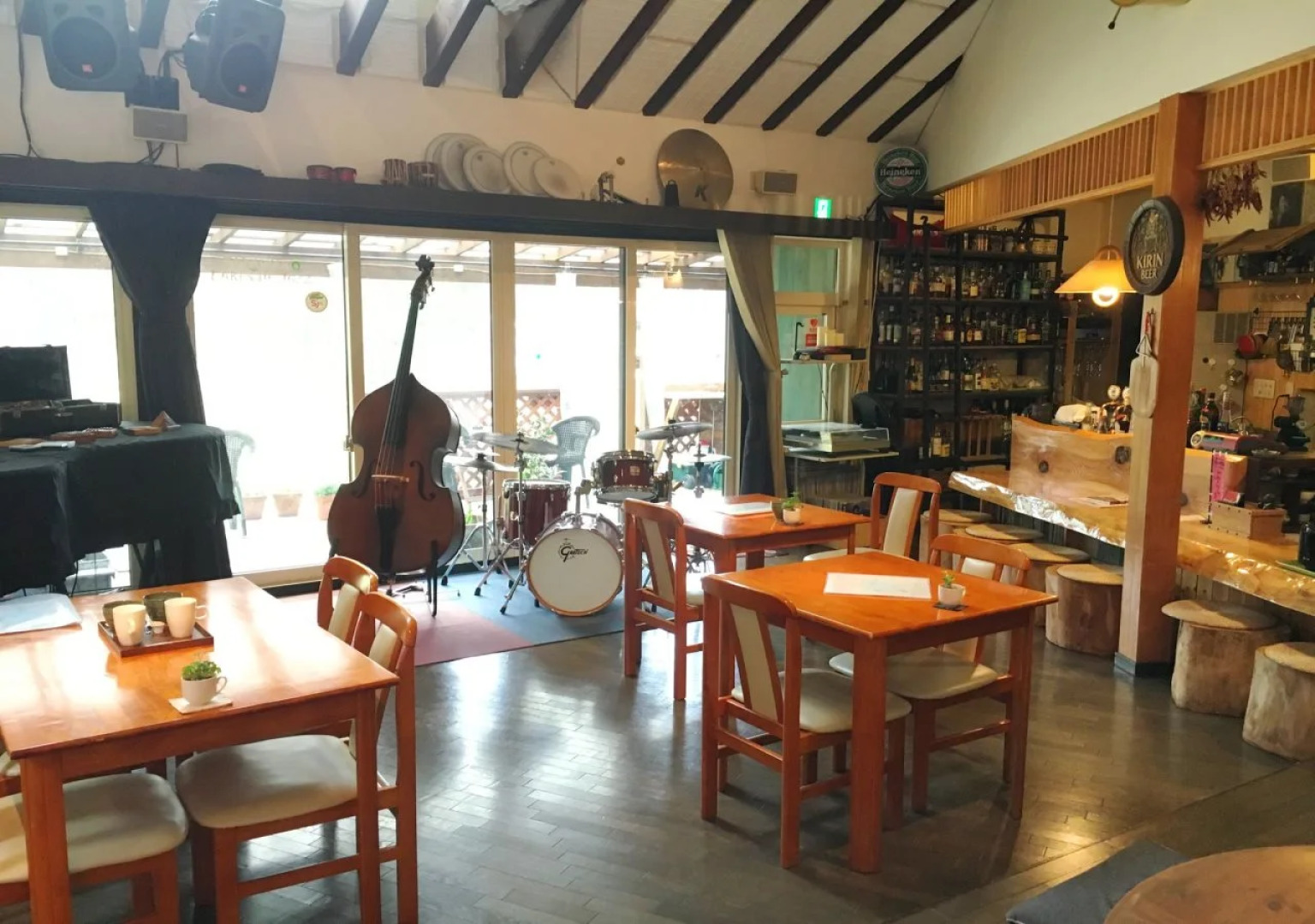 Cafe & inn That Sounds Good