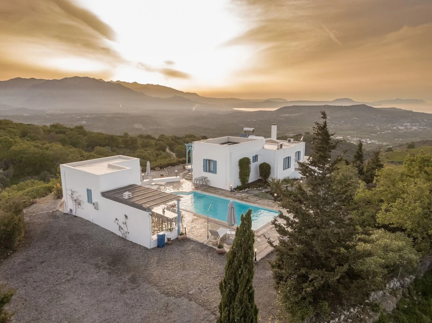 Villa Bella With Swimming Pool, Rethymno, Crete