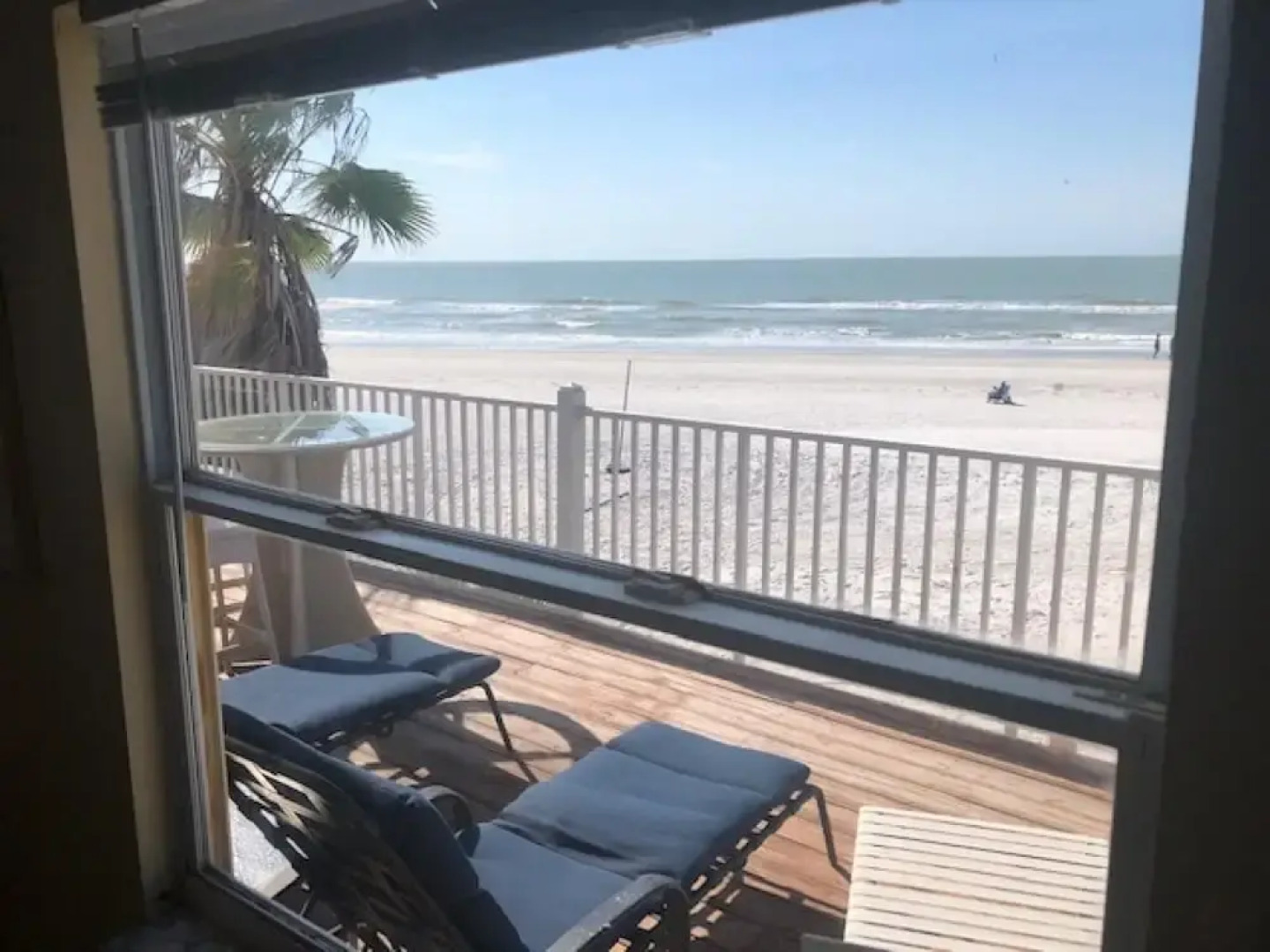 Misty Isles Redington Beachfront Suite 24