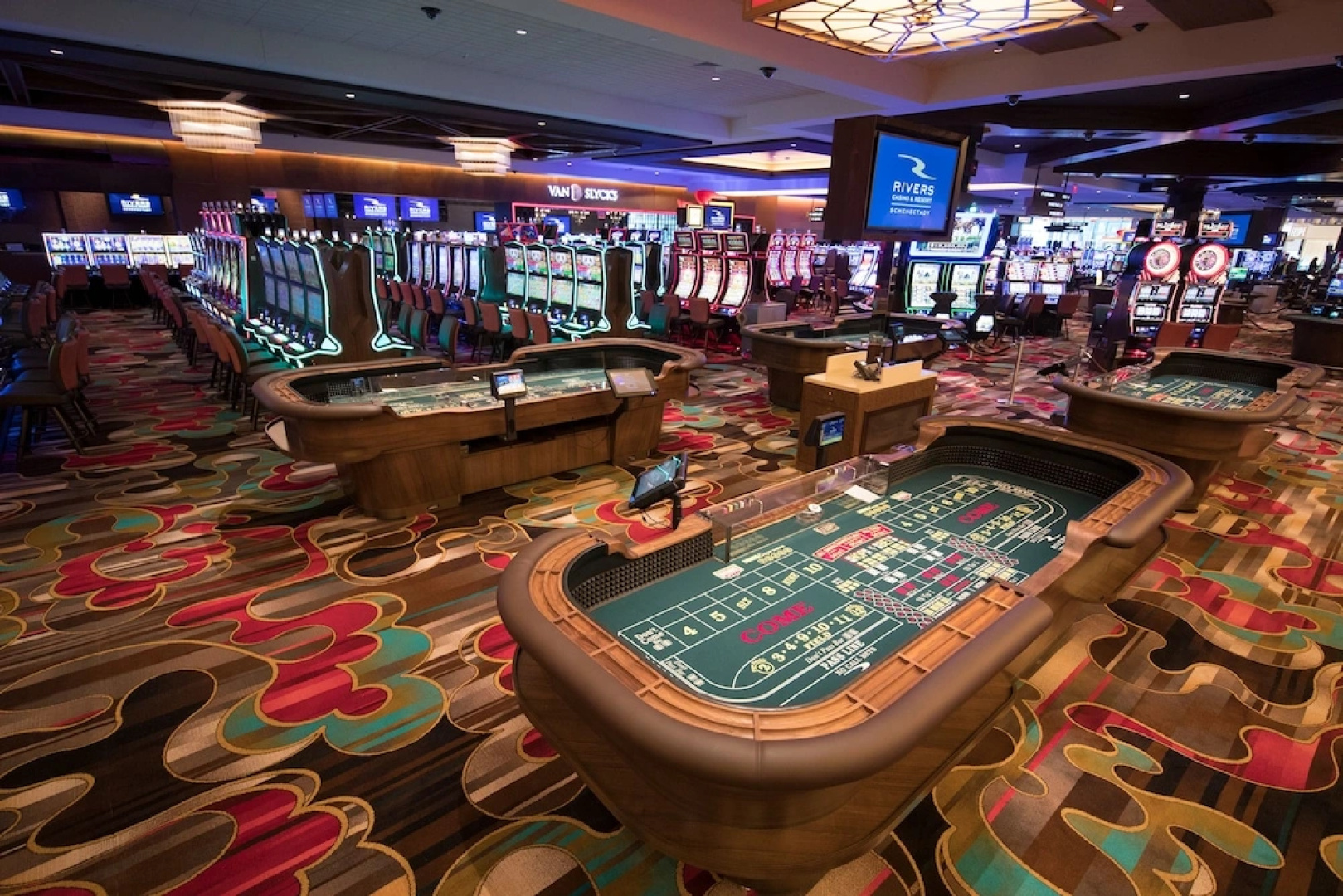 The Landing Hotel at Rivers Casino & Resort