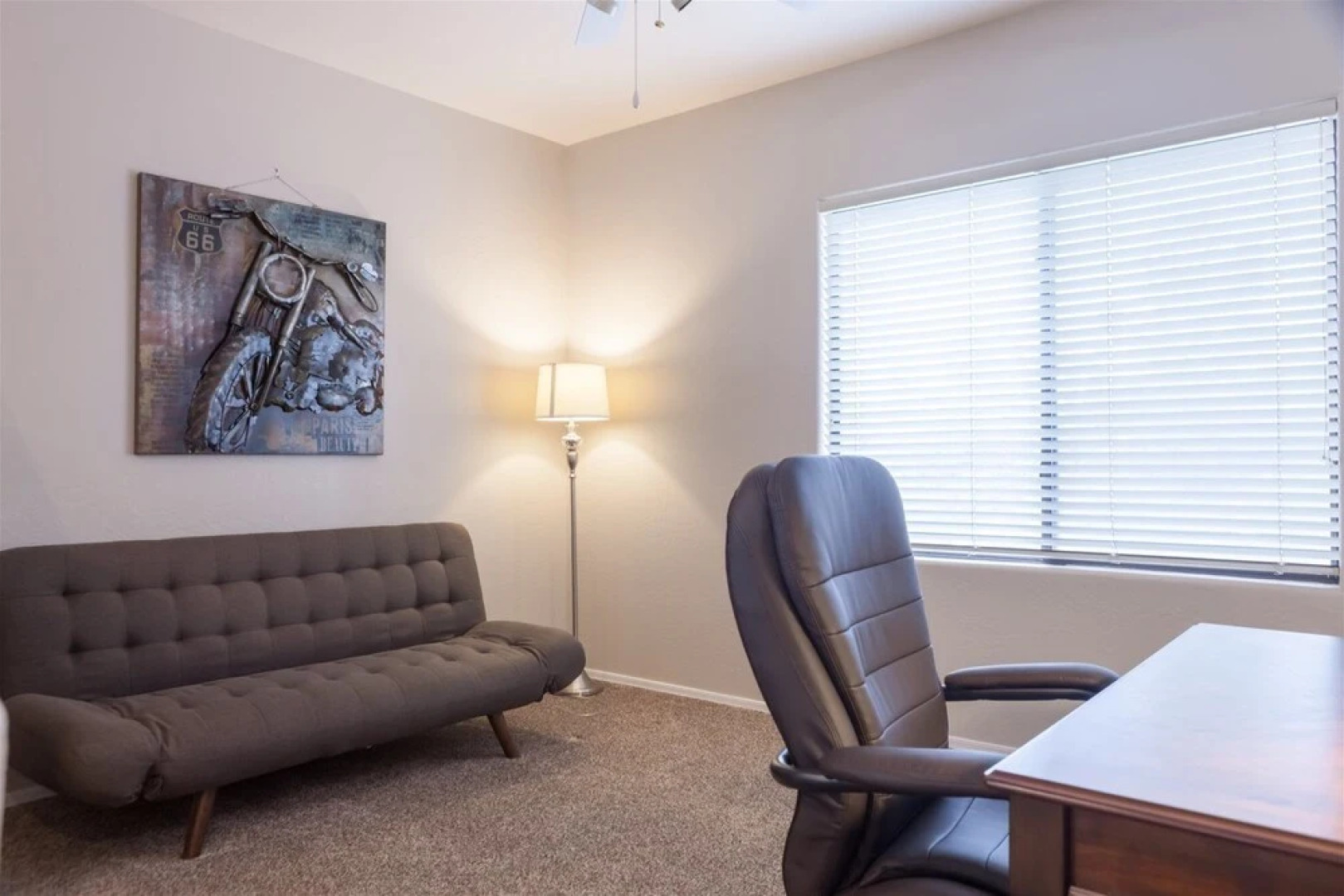 2BR Plus Ocotillo Townhome, Heated Pool, Spa, Gym