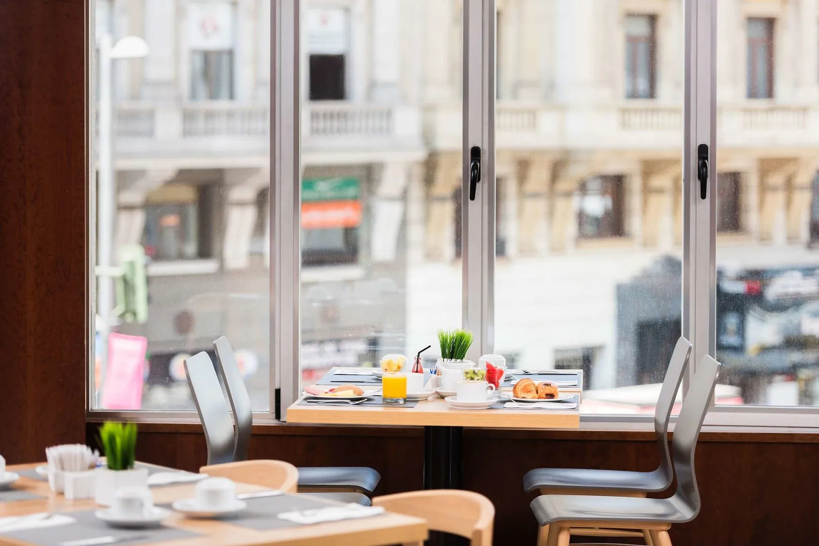 Hotel Madrid Plaza de España Affiliated by Meliá