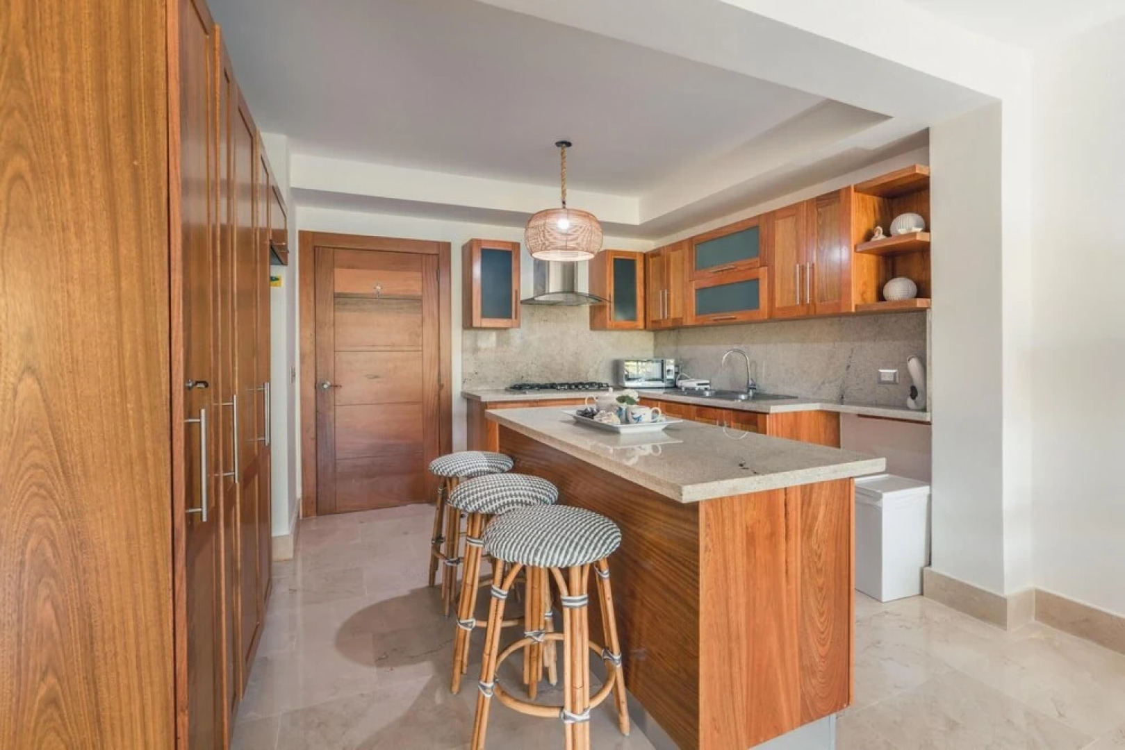 A few Steps to the Beach Enjoy This Joyful apt at Playa Dorada W Breakfast Included