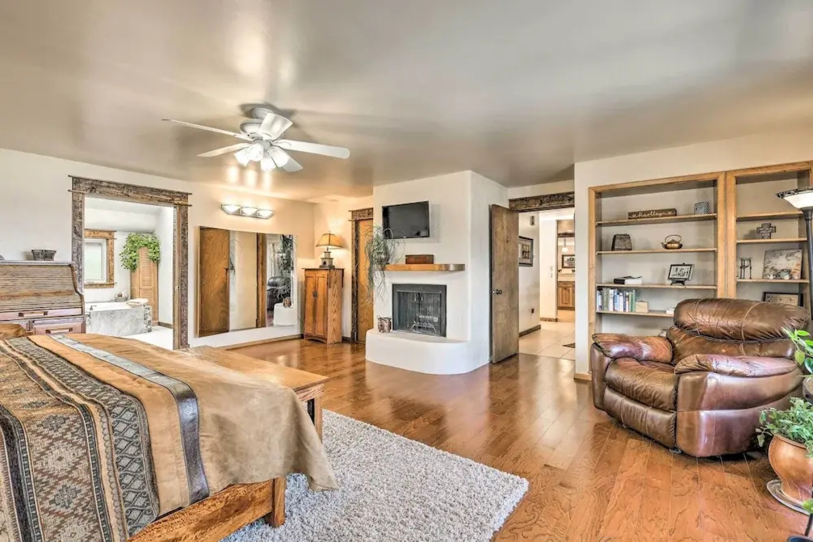 Monte Verde Lake Lodge w/ Hot Tub: 4 Mi to Ski