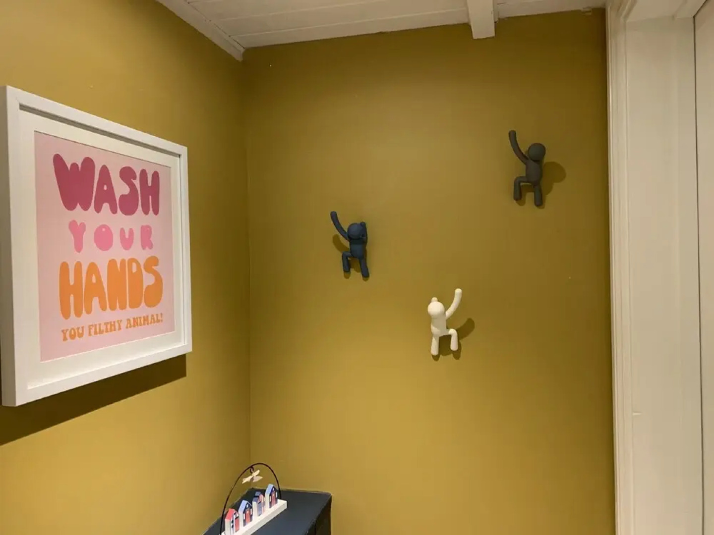 Min-Y-Fford, 19th century cottage, sleeps 8