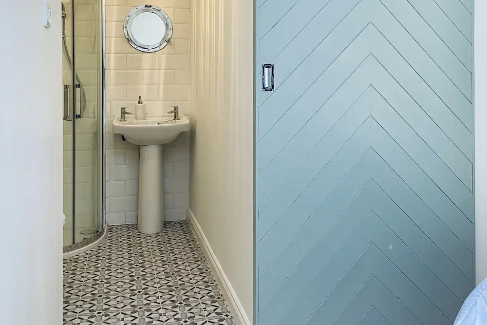 Wavecrest Holiday Cottage