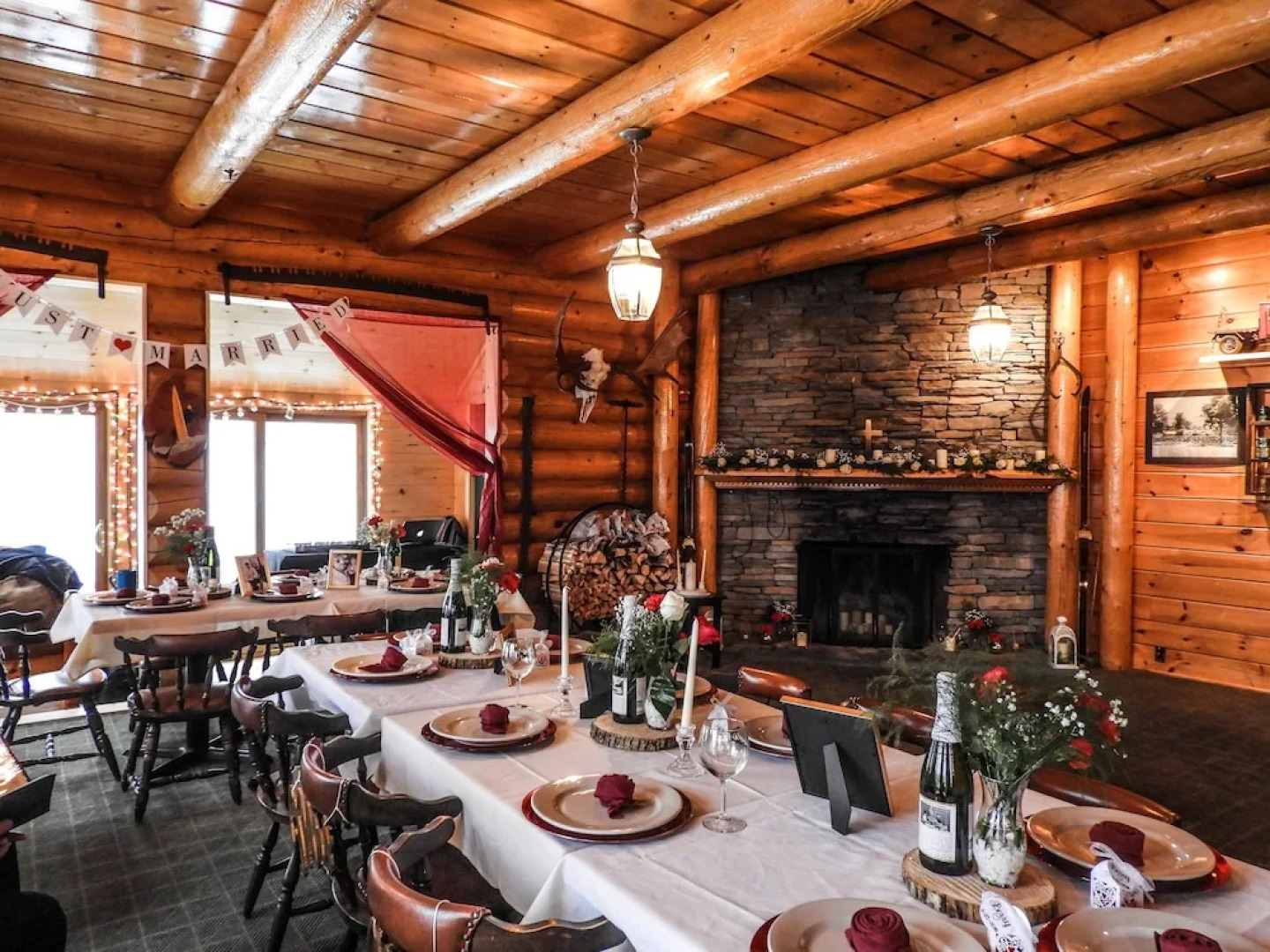 Hawks Nest Lodge And Restaurant