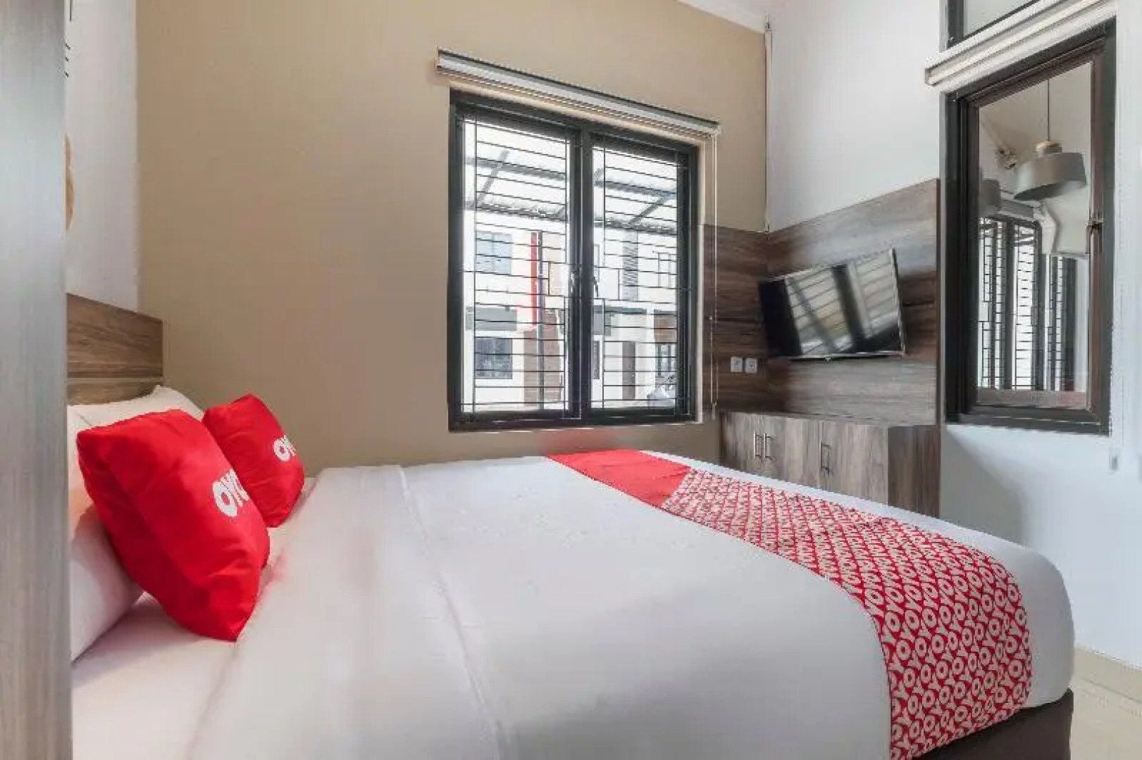 OYO 3246 Rukost Columbus G10