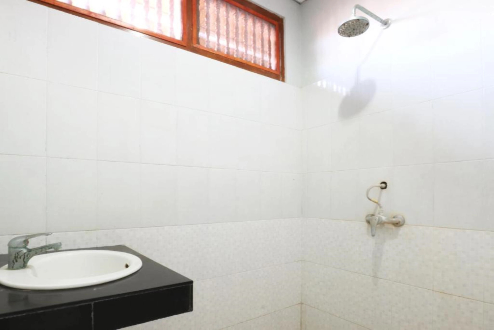 Taman Mekar Beach Inn By Zuzu